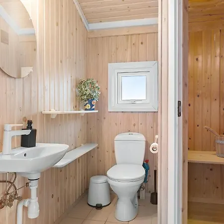 Cozy In Hjorring With Sauna Ferienhaus